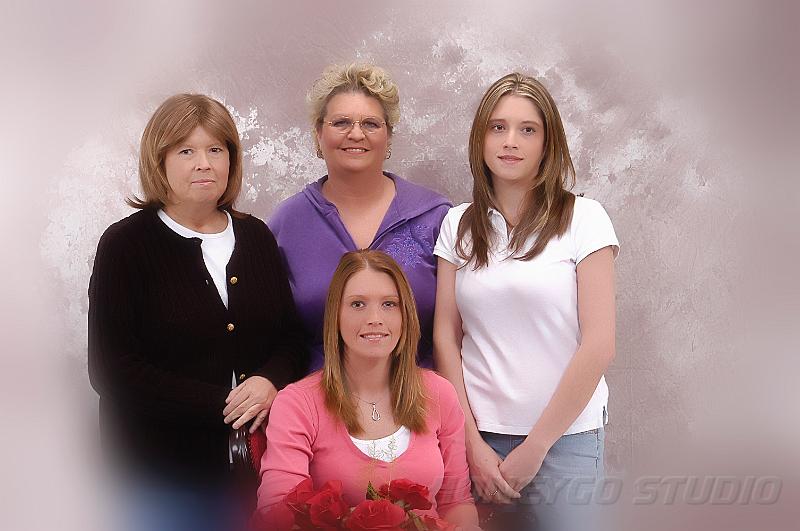 hgo_studio_116.JPG - Honeygo Studio '06(410) 335-4816 (C)